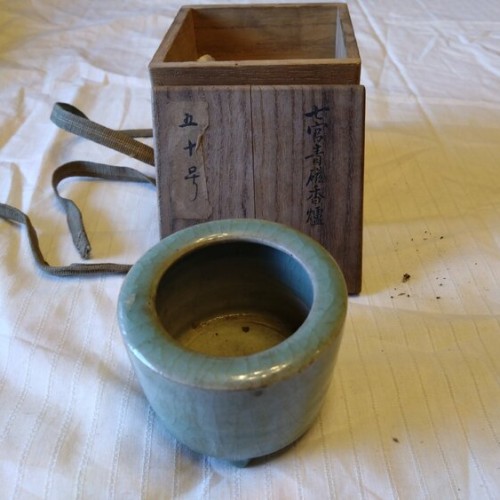 明治時代の青磁香炉