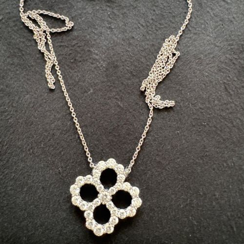 ハリーウィンストン　ループ　ネックレス