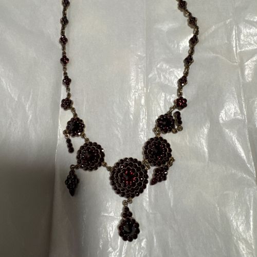 ボヘミアンガーネット　ネックレス