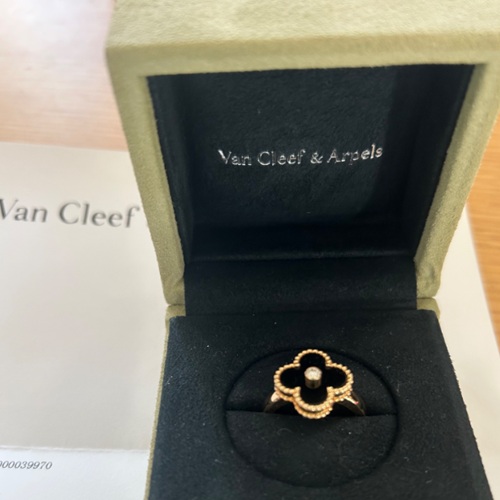 ヴァンクリーフ＆アーペル アルハンブラ リング K18YG／オニキ