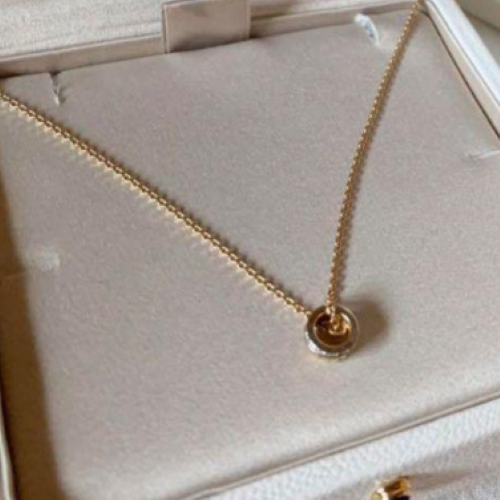 ブシュロン キャトル ラディアント ペンダント ミニ