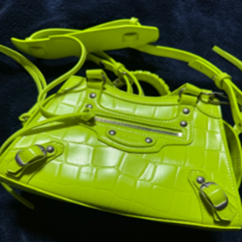 638524 バレンシアガネオクラシックミニ/グリーン型押しレザーシルバー金具