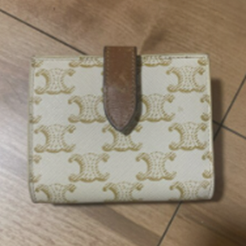 セリーヌ財布