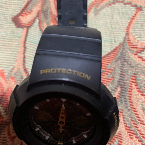 Gショック 2,000円 ②