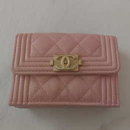 ボーイシャネルコンパクトウォレット