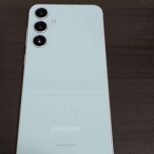 Galaxy S23 シリーズ au