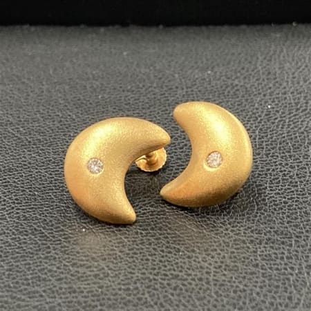 K18製 メレダイヤ付きイヤリング