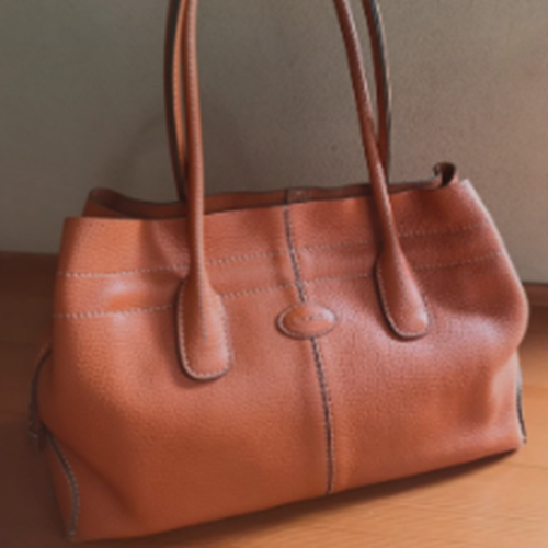 トッズ ショルダーバッグ