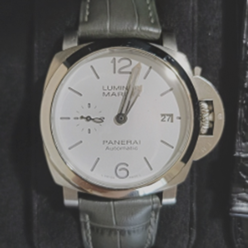 ルミノールマリーナ　クアランタ　白