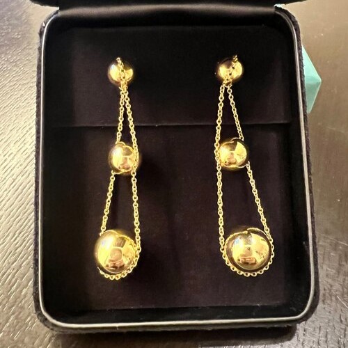 ティファニートリプル ドロップ ピアス