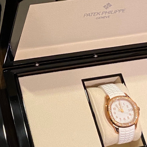 パテックフィリップ アクアノート 5268 200r