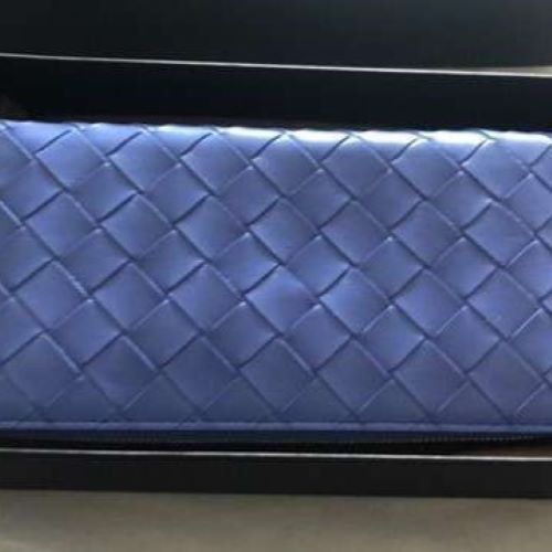 ボッテガヴェネタ　イントレチャート　長財布　ジップアラウンド