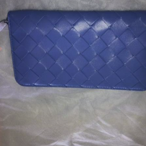 ボッテガヴェネタ　イントレチャート　長財布　ジップアラウンド