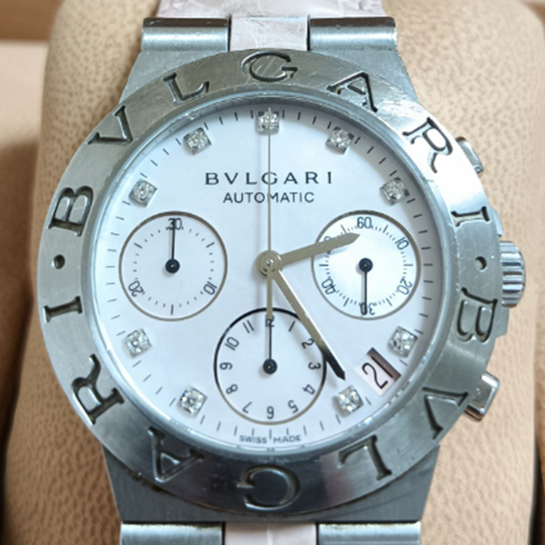 ディアゴノダイヤモンド　自動巻き　クロノグラフ