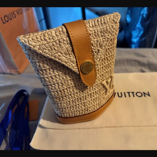 ルイヴィトン M14462 エンべロップポーチ