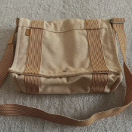 ニューフールトゥ バサスPM オレンジ ショルダーバッグ