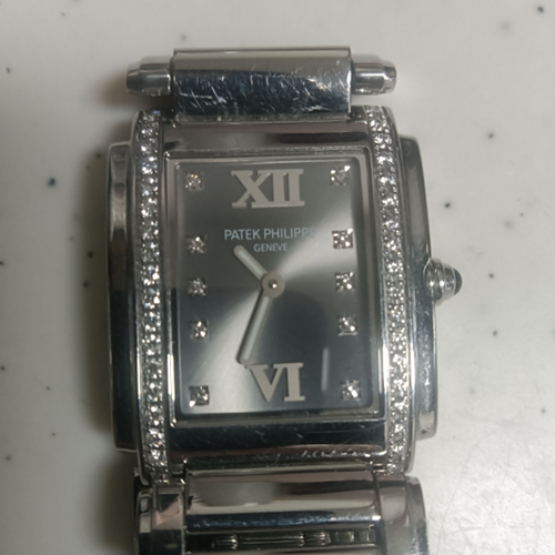 パテックフィリップ 4910