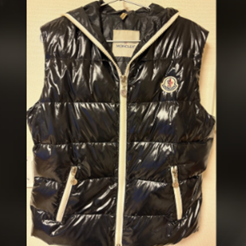 ダウンベスト　ブラック