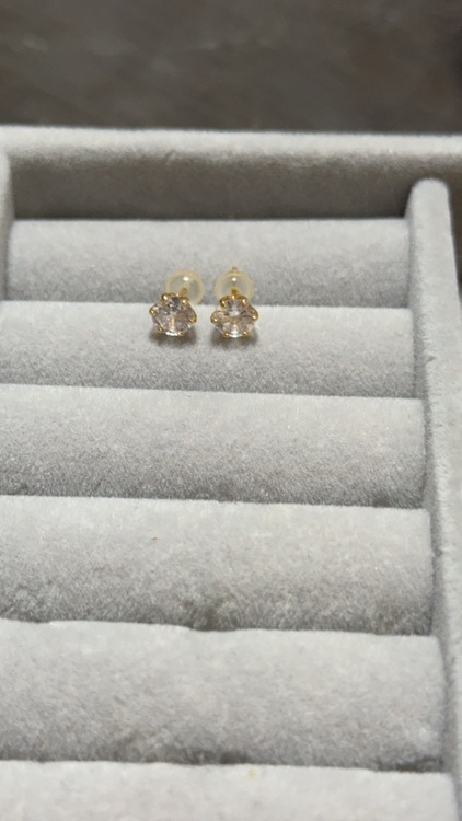 K18ダイヤモンドピアス