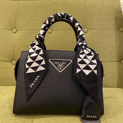 プラダ サフィアーノキュイール レザー 2WAYハンドバッグ ブラック 1BA2