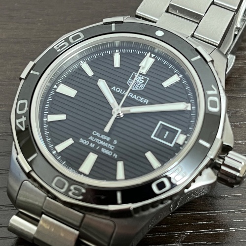 タグホイヤー アクアレーサー WAK211