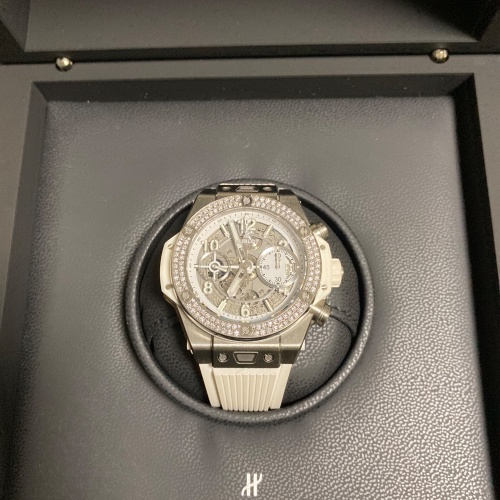 ウブロ ビックバン 441.NE.2011.RW.110