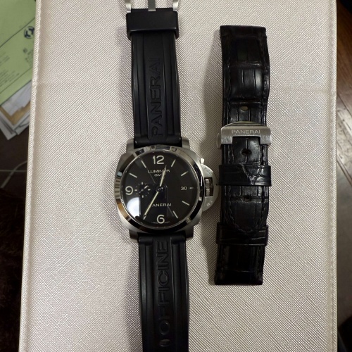 パネライ ルミノール 1950 スリーデイズGMTはオートマティック