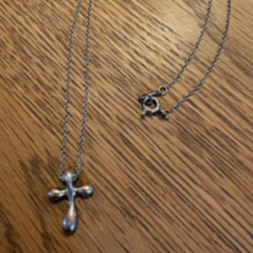 ティファニー　エルサペレッティ　クロスネックレス