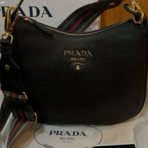 プラダ　1BC166 VITELLO PHENIX