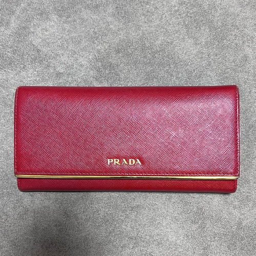 PRADA 長財布