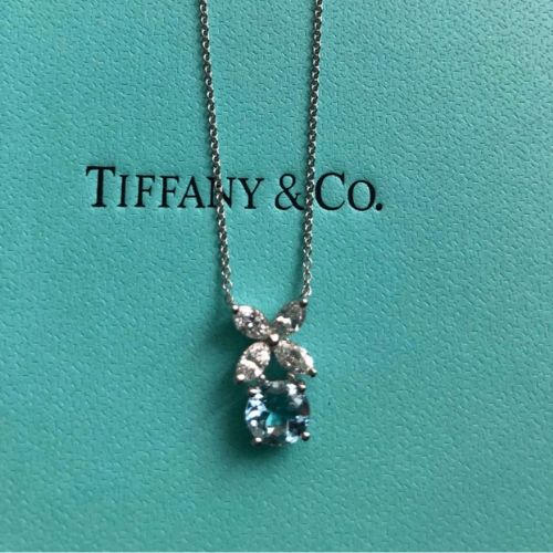ティファニー　ヴィクトリア　ダイヤモンドxアクアマリン　プラチナ