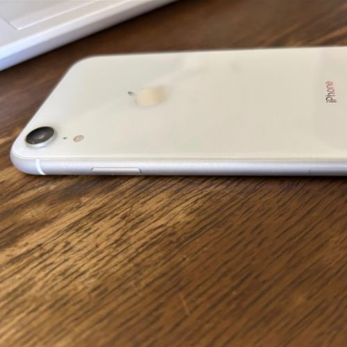 iphone XR 64GB ホワイト