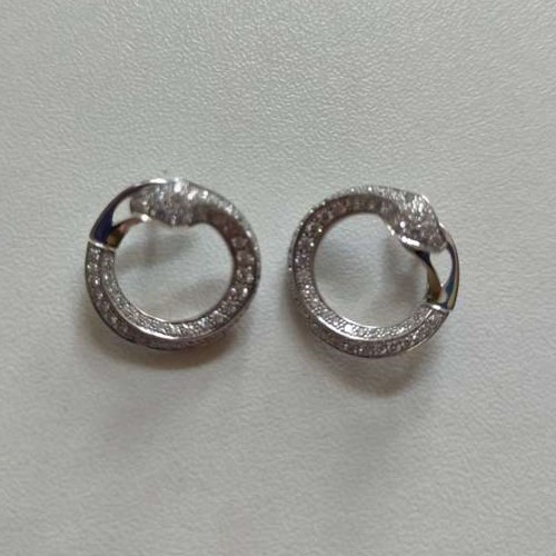 ブシュロン　アンヴァラ　ピアス　ホワイトゴールド