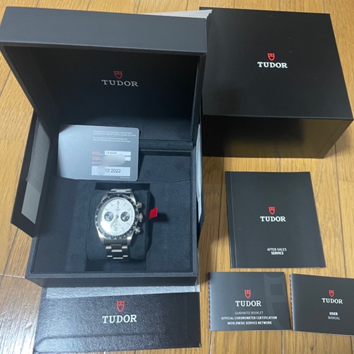 ブラックベイクロノ79360N