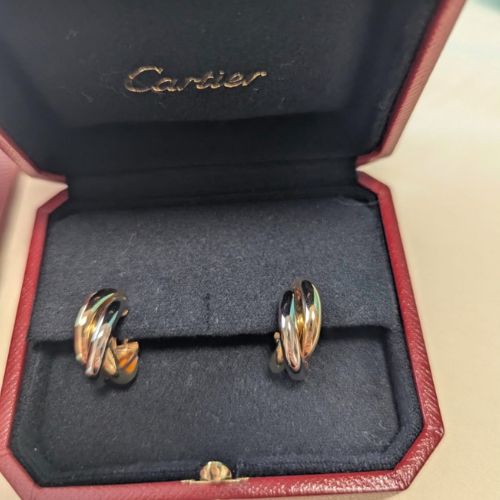 カルティエトリニティ　ピアス