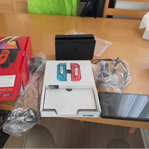 Nintendo Switch（有機ELモデル）Joy-Con（L）ネオンブルー