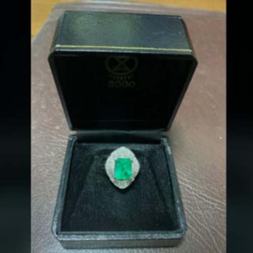 PT900 エメラルド、ダイヤリング