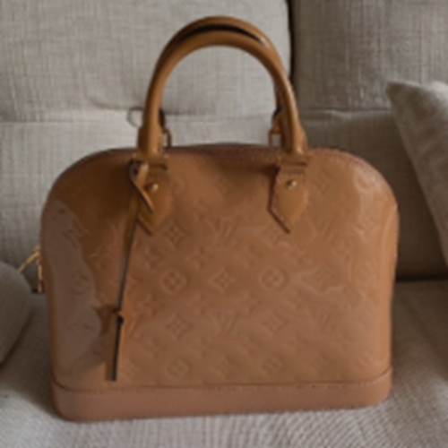 ヴェルニ　アルマ