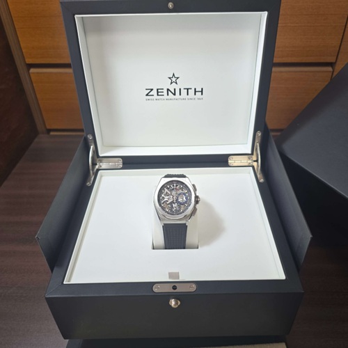 ゼニスデファイ95.9000.9004/78.R782