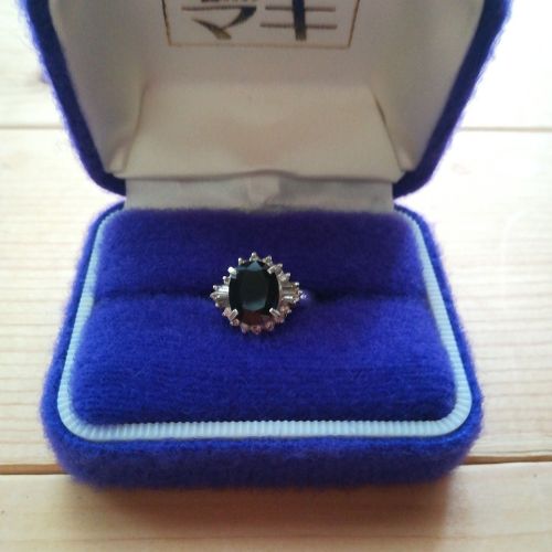 サファイアの指輪