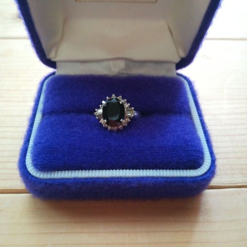 サファイアの指輪