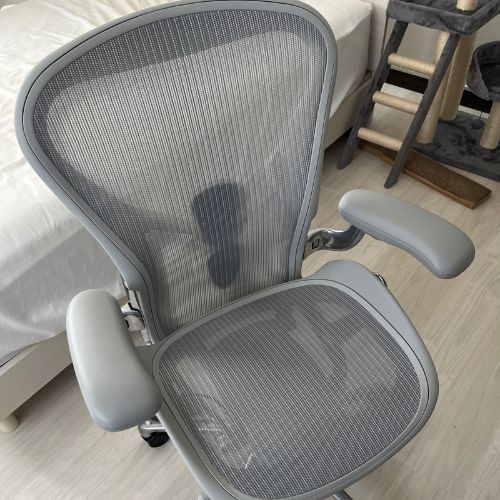 Herman Miller (ハーマンミラー) アーロンチェア オフィスチェア