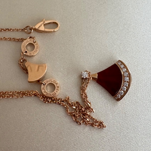 ブルガリ　ディーバ　ネックレス