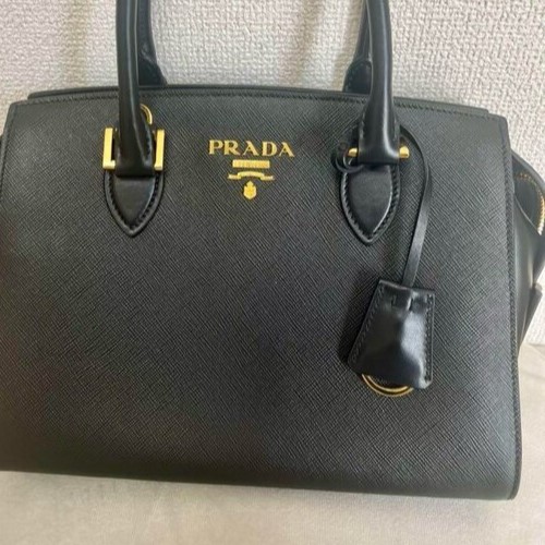 プラダ サフィアーノ ショルダーハンドバッグ