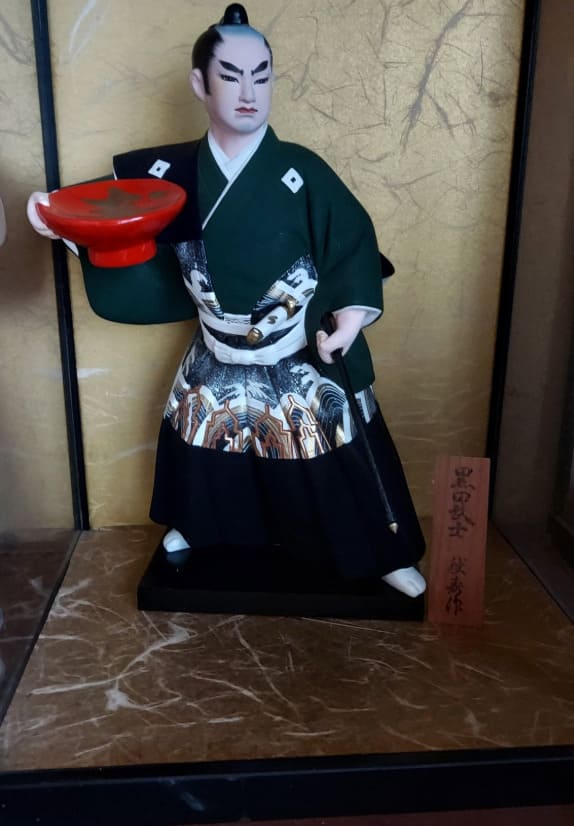 博多人形　黒田武士　献寿作