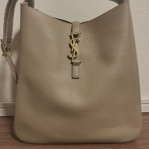 LE5A7ラージ 753837AAAUQ1722