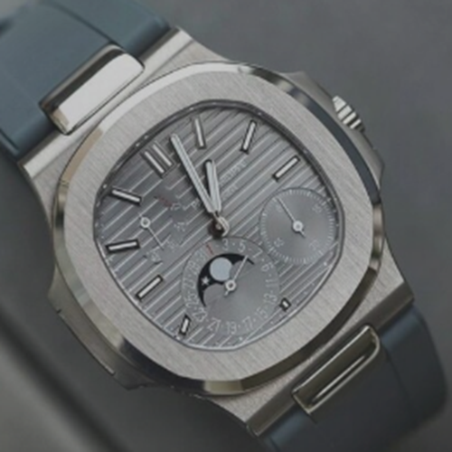 ノーチラス パワーリザーブ ムーンフェイズ