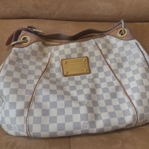 ガリエラPM ダミエ・アズール ワンショルダーバッグ ホワイト