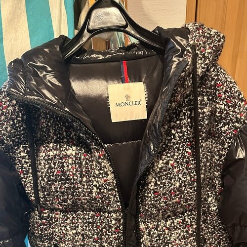 モンクレール　ルニオ