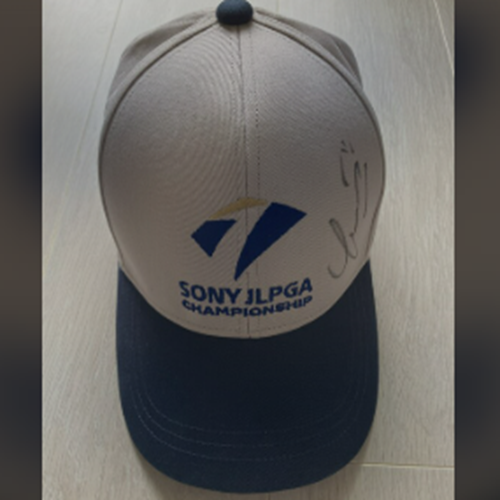 サイン入りキャップ